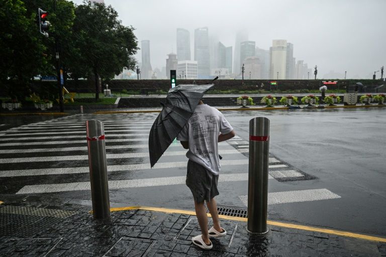 Shanghai colpita da una forte tempesta, una delle più forti degli ultimi 70 anni