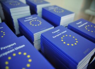 Come ottenere la cittadinanza in Europa: ecco come funziona in vari stati