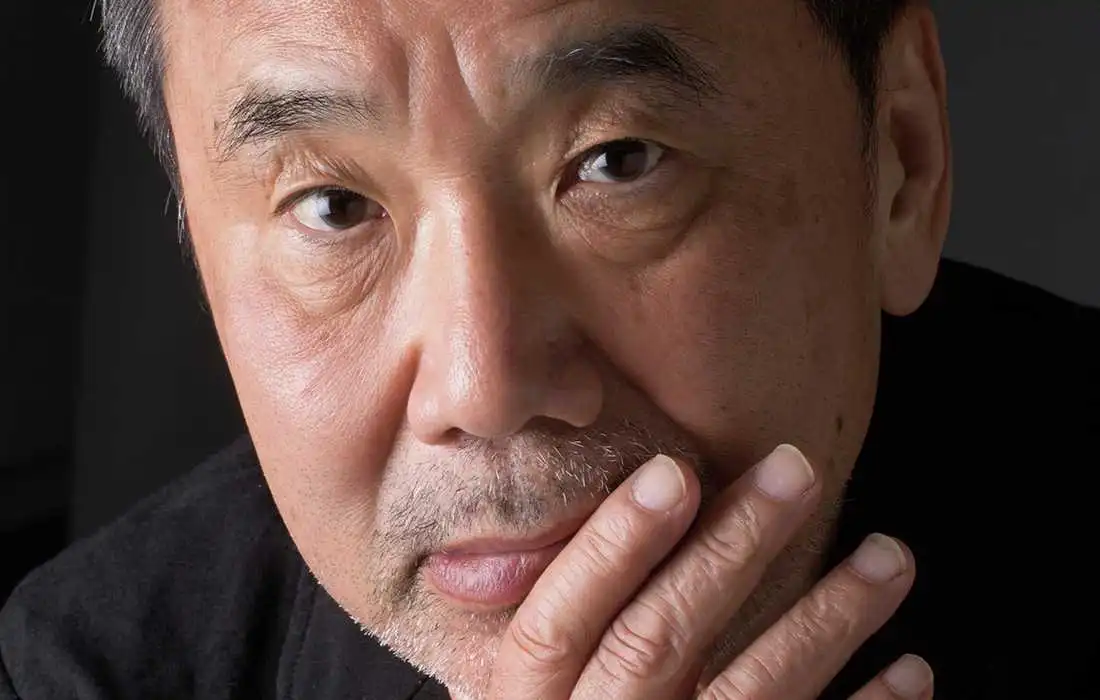 Haruki Murakami è in testa alla classifica dei libri più venduti della settimana