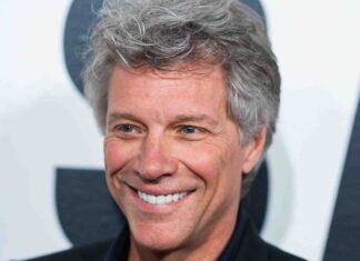 Tentativo di suicidio sventato da Jon Bon Jovi, la polizia di Nashville: “Ha aiutato una donna a non gettarsi dal ponte” Nashville, il gesto eroico di Jon Bon Jovi - Ph © Getty Images