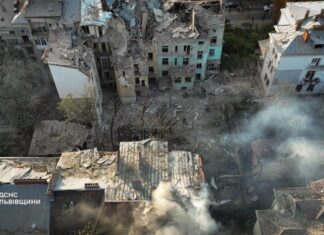 Attacco russo nella notte su Leopoli, almeno 7 morti e a Poltava i morti salgono a 53