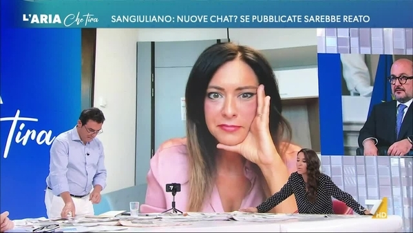 Licia Ronzulli commenta il caso Sangiuliano: “Uomini di potere si sono rovinati per le donne, è il Fattore F”, ma non cita Silvio Berlusconi