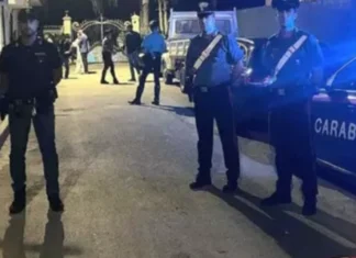 Uccide la madre a coltellate: arrestato il figlio 43enne a Gela