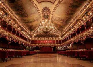 Barcellona: riapre La Paloma, il club notturno più antico d’Europa Barcellona, riapre La Paloma