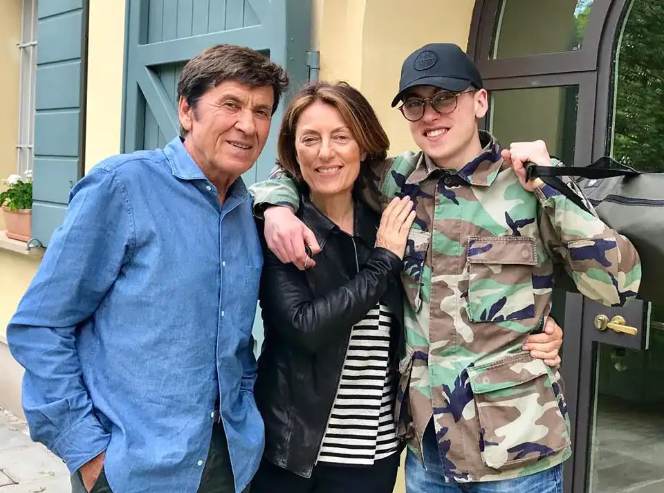 Tredici Pietro ed i genitori