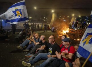 È iniziato uno sciopero nazionale in Israele che minaccia di bloccare “l’intera economia”