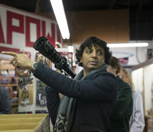 Iniziano le riprese del film segreto di M. Night Shyamalan in collaborazione con Nicholas Sparks Shyamalan: il prossimo film