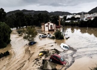 Maltempo in Spagna, violente piogge e inondazioni: almeno 13 morti e numerosi dispersi
