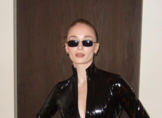 Sophie Turner dà la inspo fashion perfetta per Halloween: ecco quale