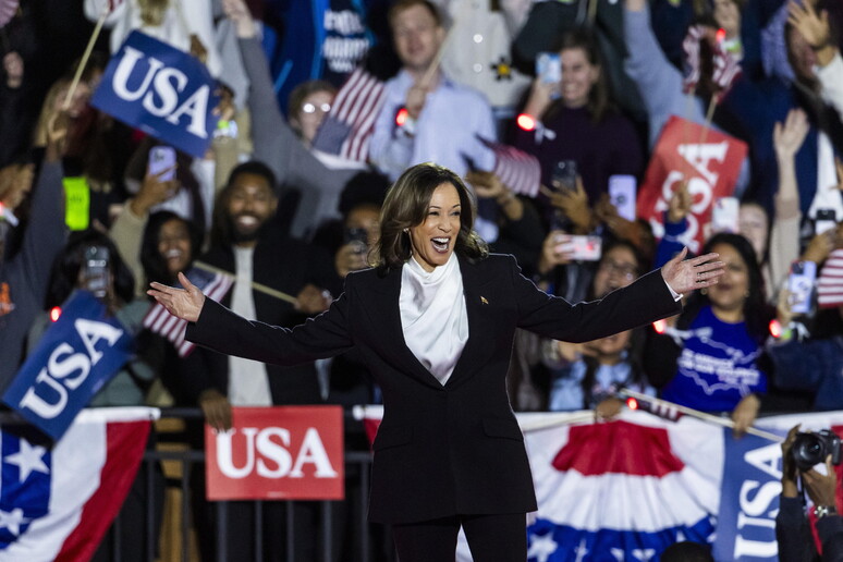 Elezioni Usa, Kamala Harris contro Trump: “È instabile, ossessionato e incontrollato”