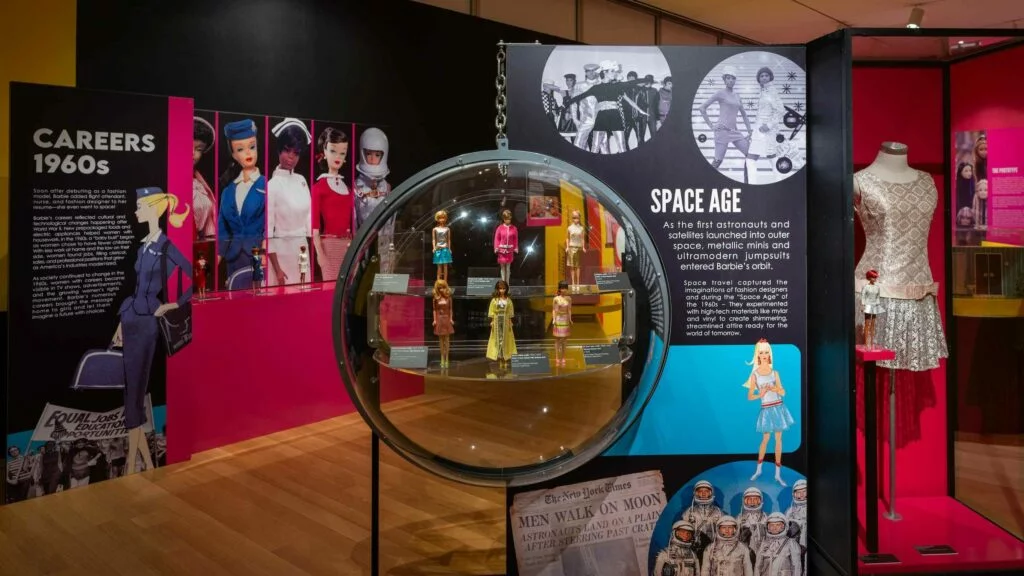 La bambola più famosa del mondo in mostra a New York con “Barbie: A Cultural Icon”