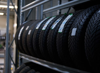 Certificazioni delle gomme e test su strada: cosa c’è dietro la sicurezza degli pneumatici?