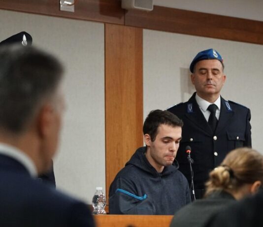 Filippo Turetta per la prima volta in tribunale, ammette la premeditazione del femminicidio di Giulia Cecchettin