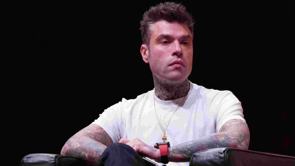 Striscia La Notizia, stasera il 14esimo tapiro d'oro per Fedez