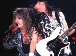 Jake E. Lee: l’ex chitarrista di Ozzy Osbourne è stato ferito in una sparatoria a Las Vegas Jake E. Lee