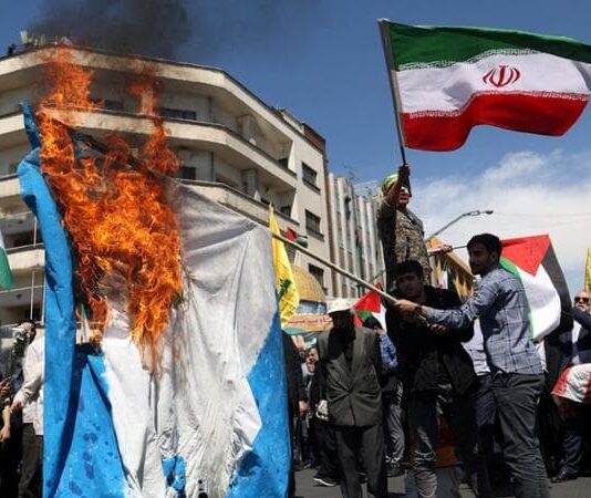 L’Iran sta preparando un attacco decisivo contro Israele, probabilmente nel giorno delle elezioni USA