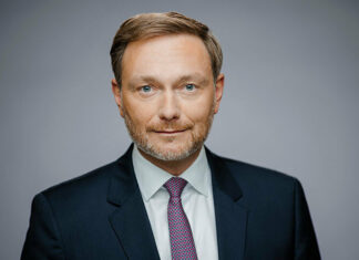 Crisi di governo in Germania, Scholz licenzia il ministro delle finanze Christian Lindner