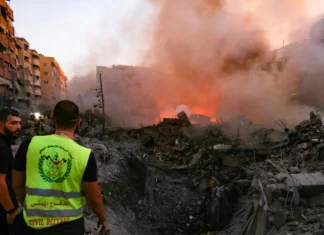 L’attacco aereo israeliano nel nord di Gaza ha ucciso almeno 20 persone, donne e bambini