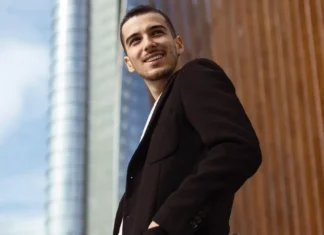 Chi è Emanuel Ceruti: carriera, fidanzata e vita privata