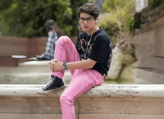 Chi è Samuele Carrino, il giovane attore del momento