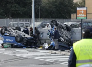 Roma, incidente frontale tra due volanti: morto un poliziotto