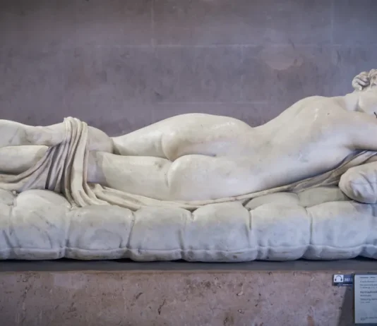 “De Toutes Beautés!”: L’Oréal al Louvre con un viaggio nell’essenza dell’arte e della bellezza