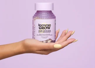 Kourtney Kardashian lancia la sua linea di integratori Lemme Grow per capelli sensibili