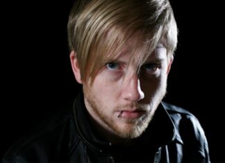 È morto Bob Bryar, il batterista dei My Chemical Romance dal 2004 al 2014, aveva 44 anni