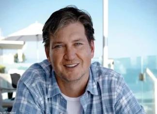 Bill Lawrence considera Michael J. Fox il suo più grande mentore e una fonte d’ispirazione quando si affronta il tema del Parkinson