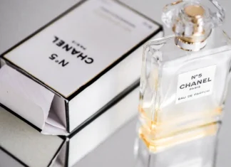 Perché Chanel ha tagliato 70 posti di lavoro negli USA?