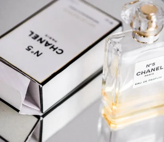 Perché Chanel ha tagliato 70 posti di lavoro negli USA?