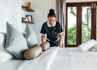 Guida completa alla pulizia professionale per case vacanze: checklist e consigli pratici