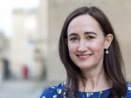 È morta l’autrice britannica Sophie Kinsella: aveva cinquantacinque anni Verissimo, Sophie Kinsella tra gl ospiti del weekend 16-17 novembre