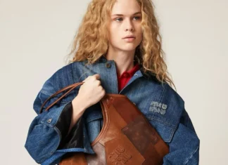 Miu Miu Upcycled, l’idea green della maison per Natale miu miu