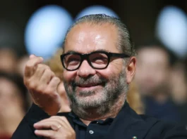 Il direttore creativo di Moncler, Remo Ruffini, ritirerà il Trailblazer Award per il suo contributo al settore della moda remo ruffini