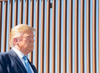 Trump promette ulteriori dazi del 10% sulla Cina e del 25% su Canada e Messico