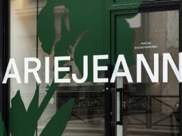 Au Pied du Rosier di MarieJeanne Grasse, analisi e recensione della fragranza elisa mariejeanne grasse