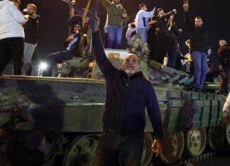 Damasco è caduta, Assad è fuggito: le forze ribelli a guida islamica hanno vinto