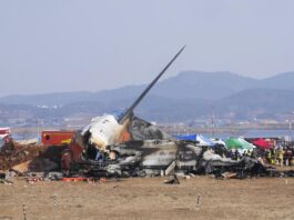 Un aereo si schianta in Corea del Sud, almeno 120 morti