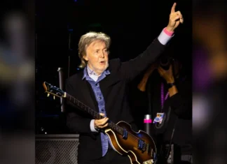 Paul McCartney fa sognare i fans: «Il mio proposito per il nuovo anno è finire un nuovo album»