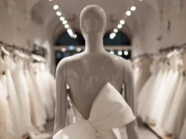Atelier Emé inaugura il nuovo store in via della Spiga a Milano tra rosa e glitter