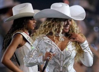 Beyoncè, dopo lo show NFL di Houston, arriva un importante annuncio Beyoncè, dopo lo show NFL di Houston un importante annuncio
