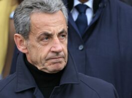 Oggi il processo all’ex presidente francese Nicolas Sarkozy per presunti finanziamenti illegali da Gheddafi