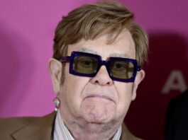 La rivelazione shock di Elton John: “Sono diventato cieco”