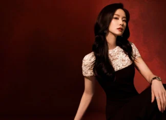 La ballerina classica Liu Shishi è la nuova ambassador di Celine