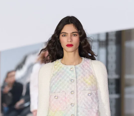 Chanel per i suoi 110 anni di haute couture festeggia con il suo Spring 2025 Couture Show