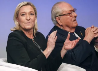È morto il padre di Marine Le Pen e l’ha scoperto leggendolo su un giornale