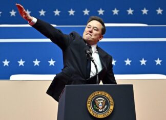 Dopo il saluto nazista, ora Musk si è messo a fare battute sull’Olocausto