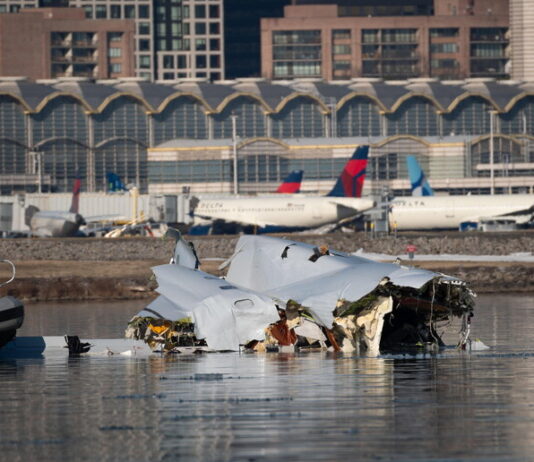 Tragedia di Washington, recuperate le scatole nere e 40 corpi nel fiume Potomac