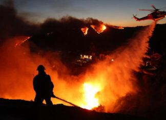 Evacuata anche Hollywood per il nuovo incendio “Sunset fire”